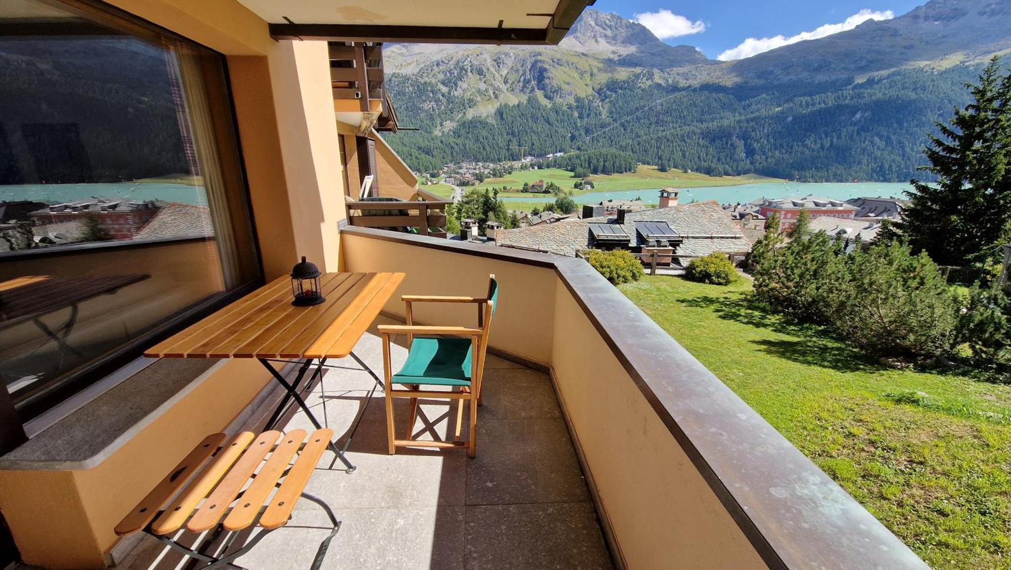 Aparthotel Chesa Bellaval Silvaplana Eksteriør billede